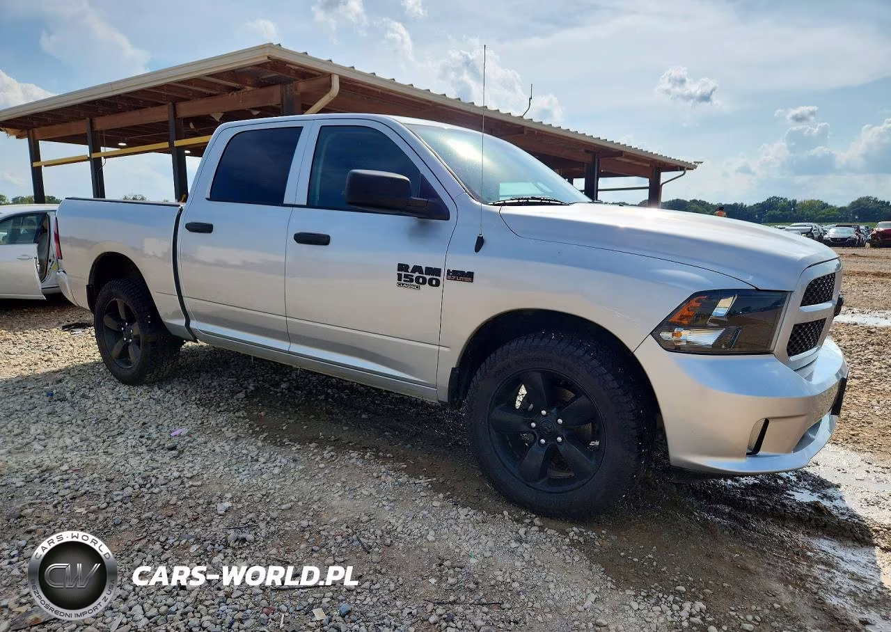 2019 Ram 1500 Classic Tradesman VIN:1C6RR7KT0KS548558 - 4