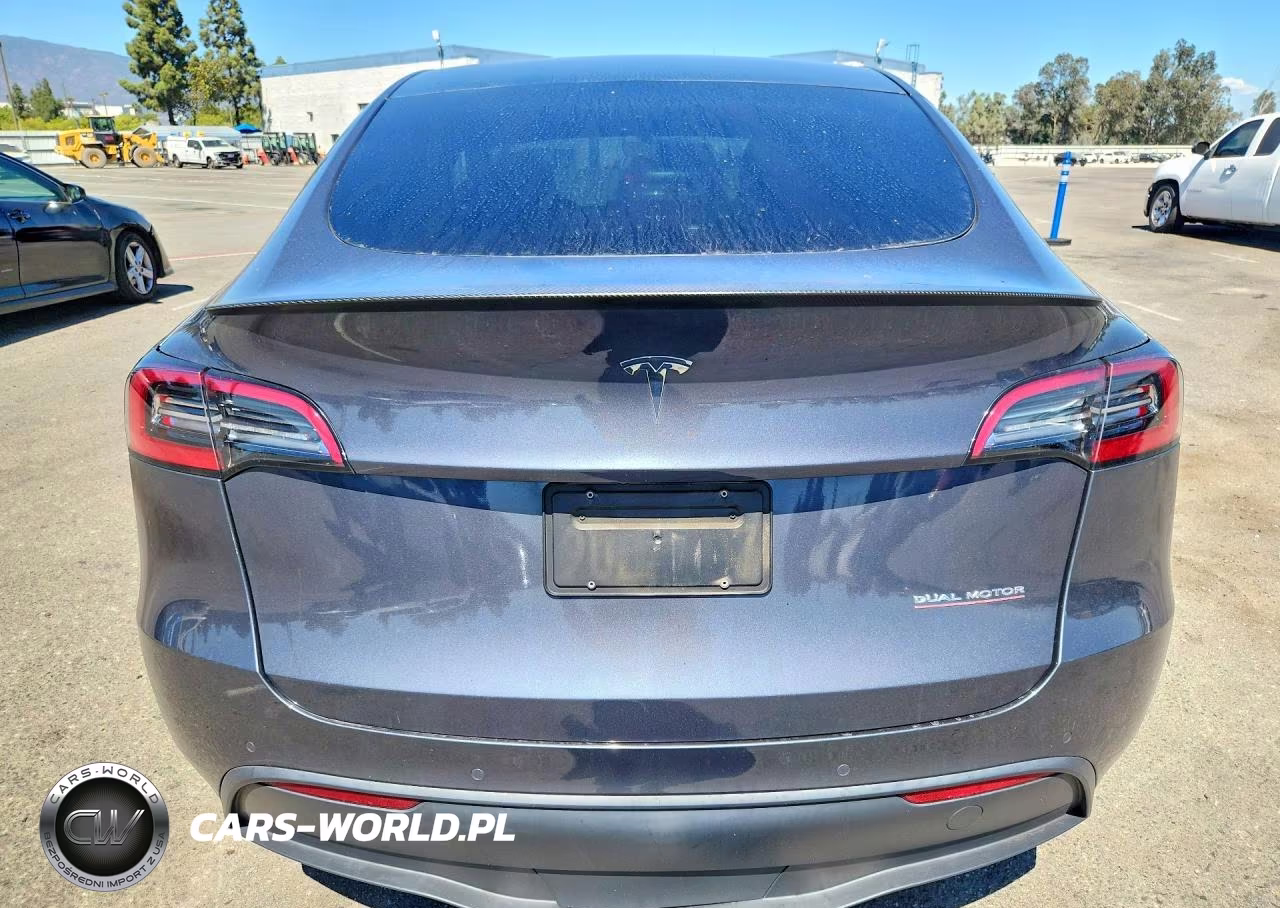 2022 Tesla Model Y VIN:7SAYGDEF9NF546357 - 6