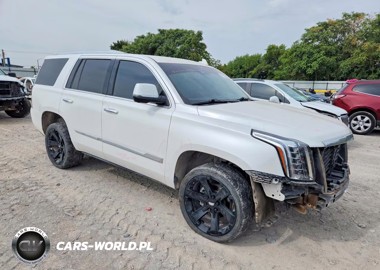 2018 Cadillac Escalade Luxury VIN:1GYS4BKJXJR225306 - 4