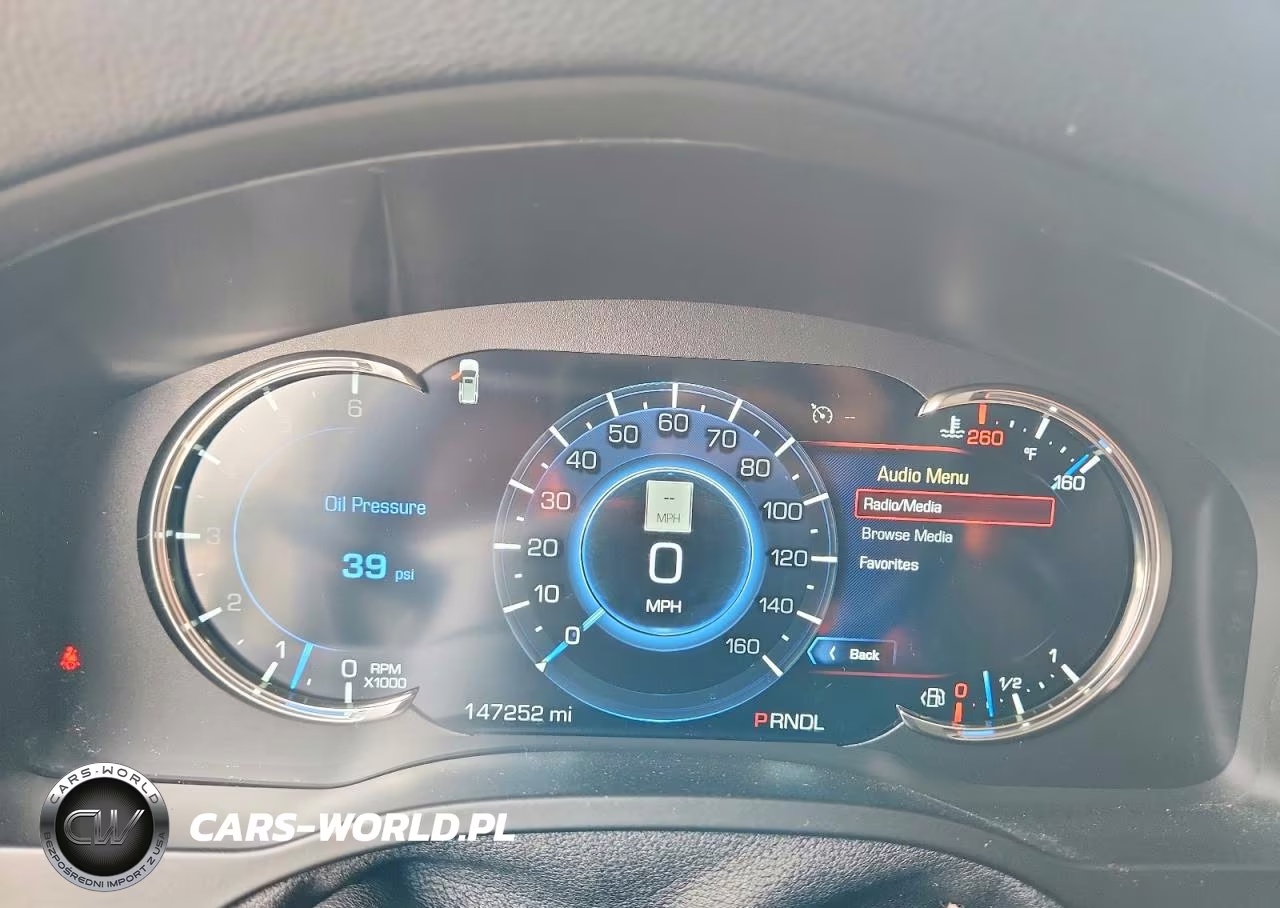 2018 Cadillac Escalade Luxury VIN:1GYS4BKJXJR225306 - 9