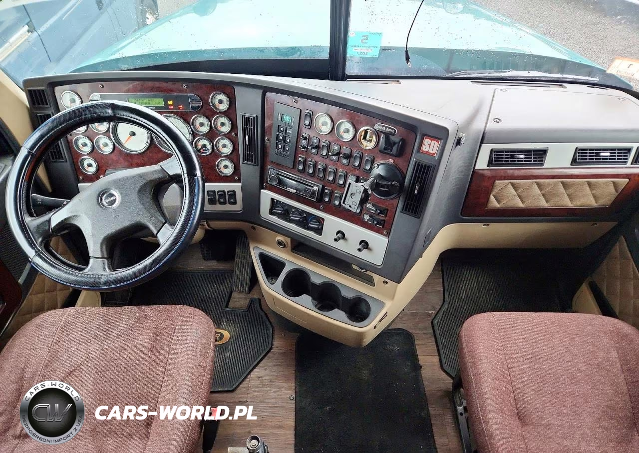 2013 Freightliner Coronado Semi Truck VIN:1FUJGNDRXDDBX4092 - 8