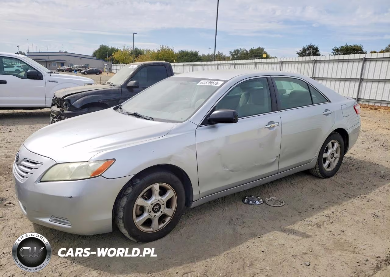 2007 Toyota Camry Le – zdjęcie 1 z 12