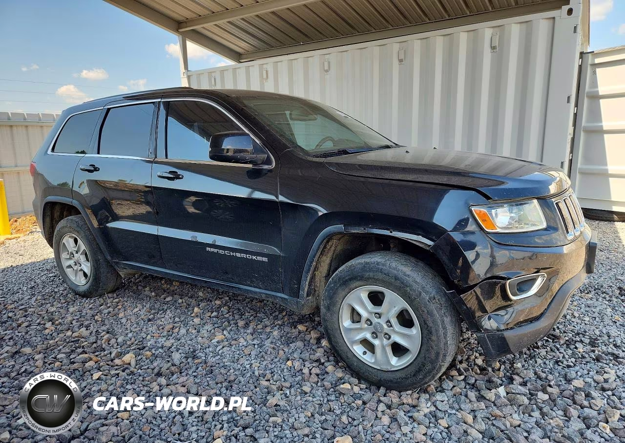 2014 Jeep Grand Cherokee Laredo VIN:1C4RJFAG6EC330752 - 4