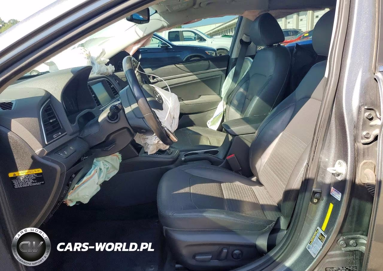 2017 Hyundai Elantra Limited VIN:KMHD84LFXHU211904 - 7