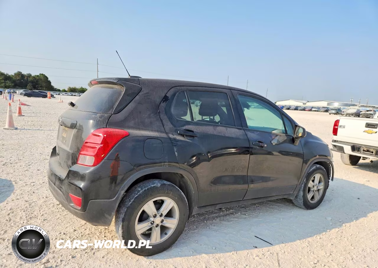 2020 Chevrolet Trax Ls VIN:3GNCJKSB3LL317788 - 3