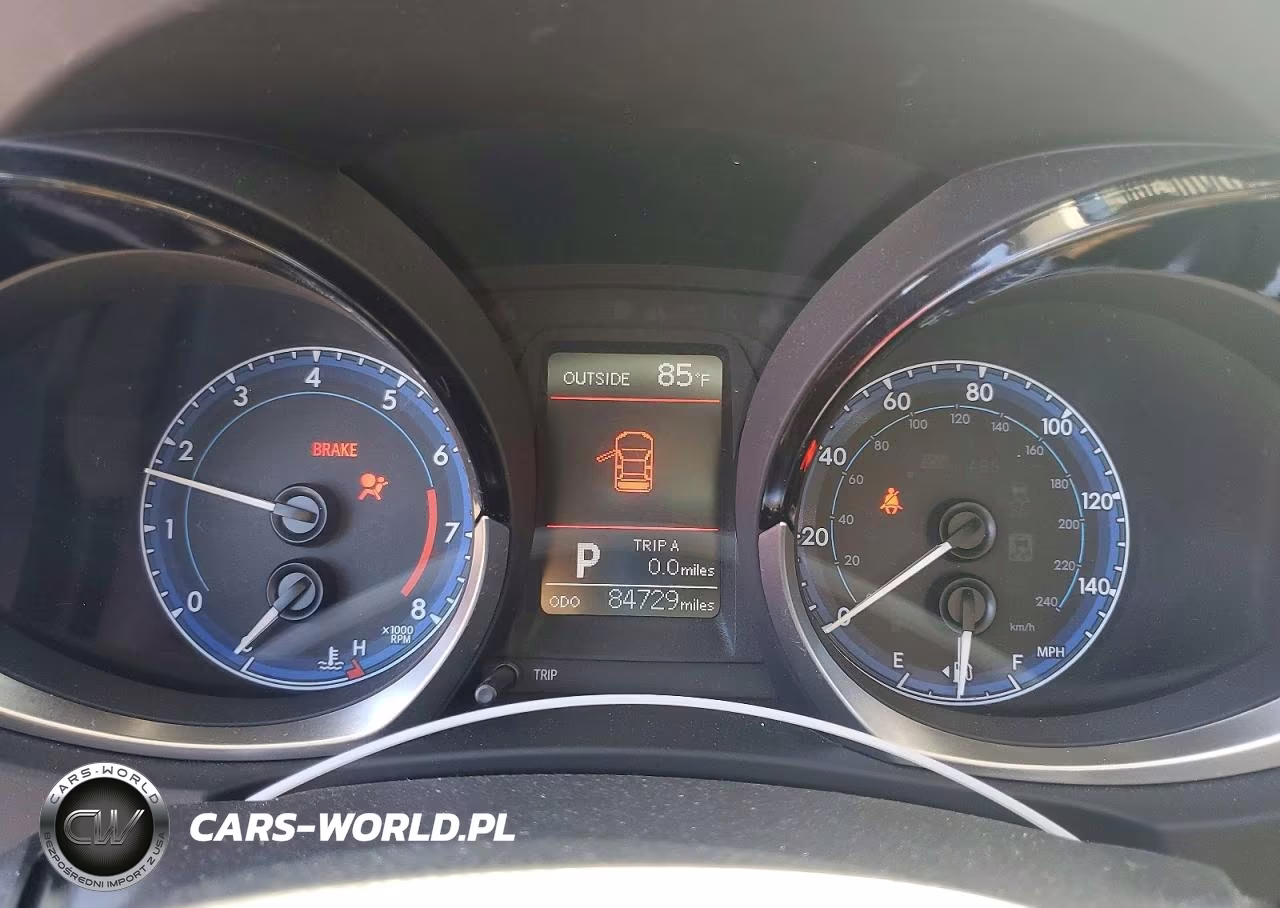 2015 Toyota Corolla S Plus VIN:5YFBURHE7FP216492 - 9