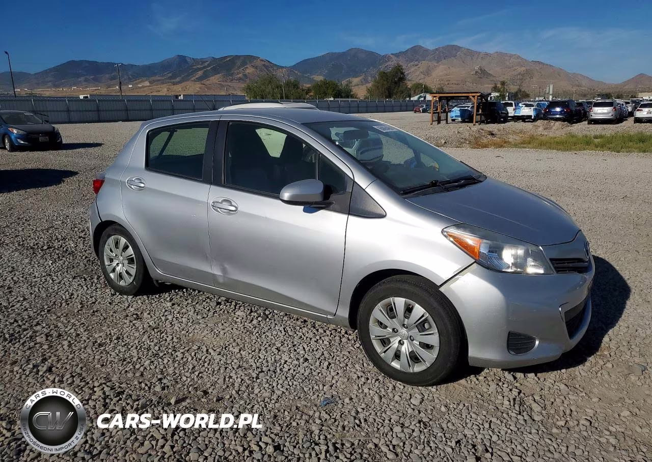 2012 Toyota Yaris 5-Door L VIN:JTDKTUD34CD528732 - 4