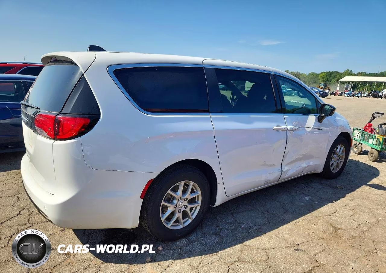 2026 Chrysler Voyager Lx VIN:2C4RC1CG7TR252528 - 3