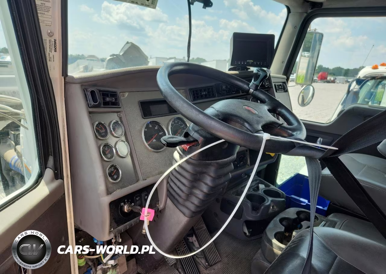 2018 Kenworth T300 Box Truck VIN:2NKHHM6X4JM218601 - 8