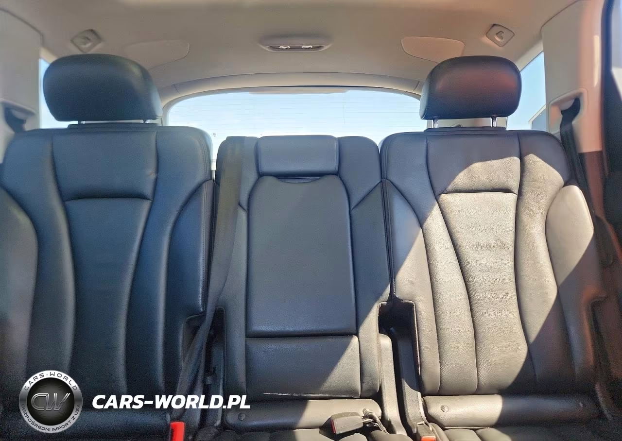 2019 Audi Q7 Premium Plus VIN:WA1LHAF72KD038044 - 10