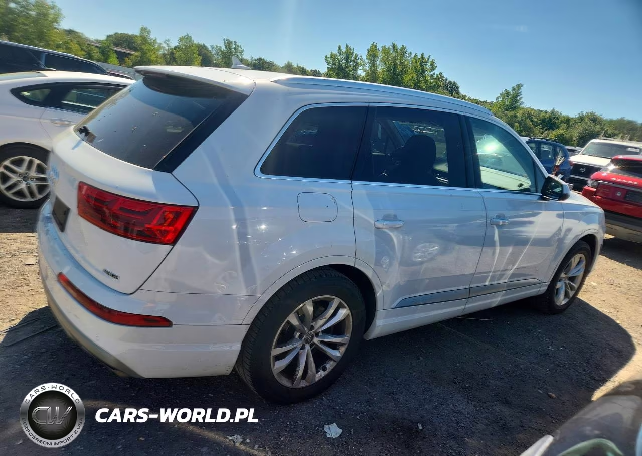 2019 Audi Q7 Premium Plus VIN:WA1LHAF72KD038044 - 3