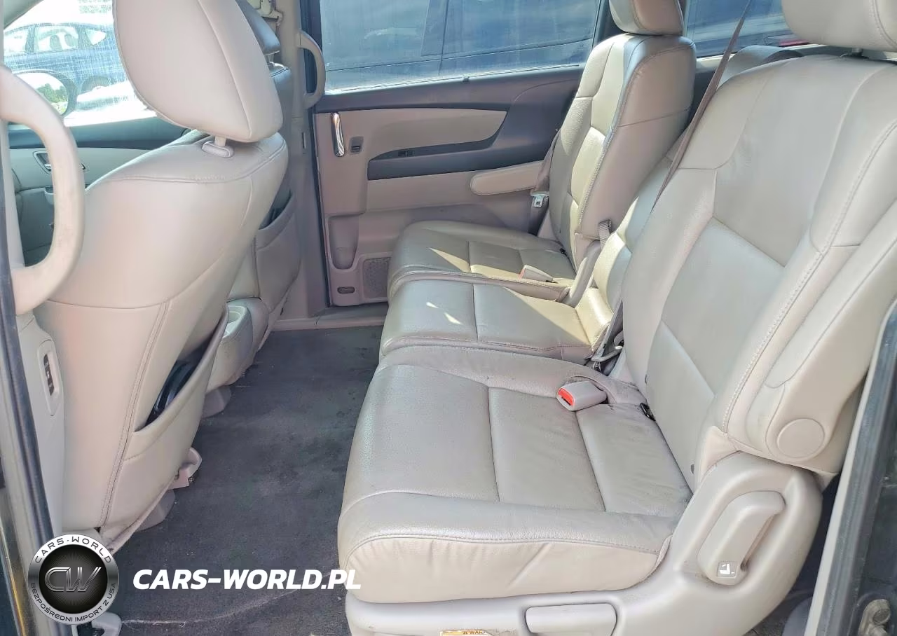 2014 Honda Odyssey Touring VIN:5FNRL5H93EB117546 - 11