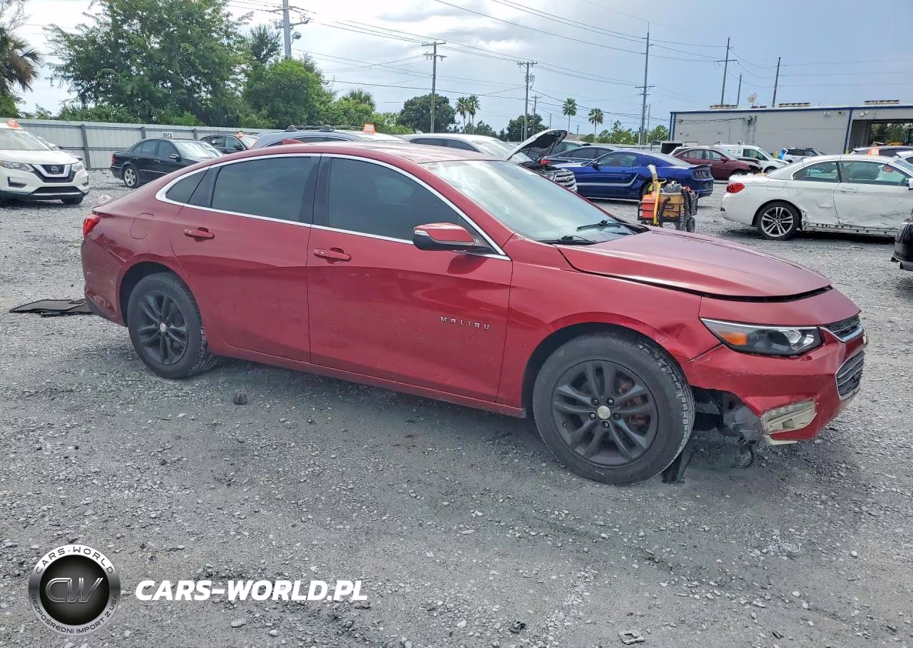 2018 Chevrolet Malibu Lt VIN:1G1ZD5ST6JF159368 - 4