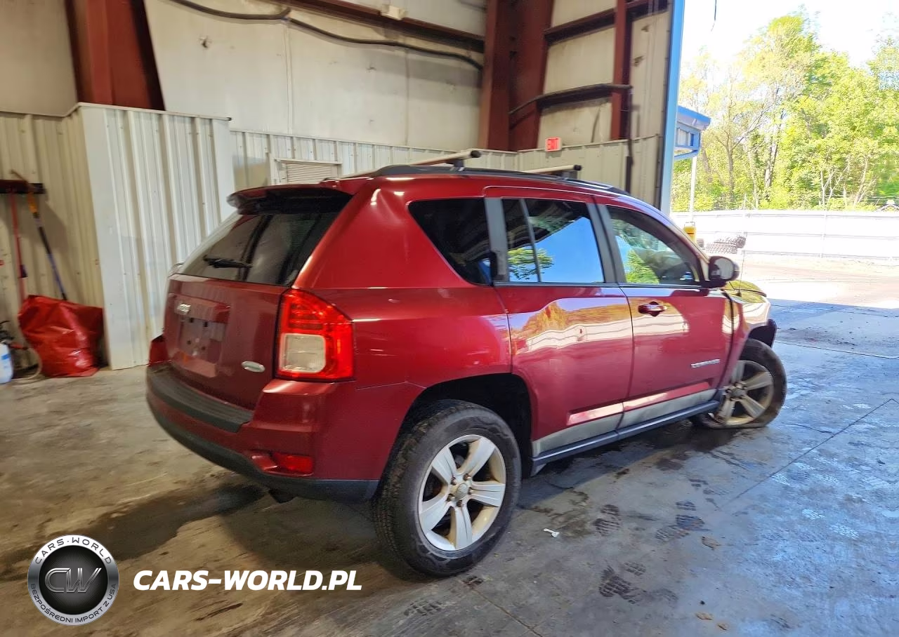 2011 Jeep Compass VIN:1J4NF1FB7BD134139 - 3