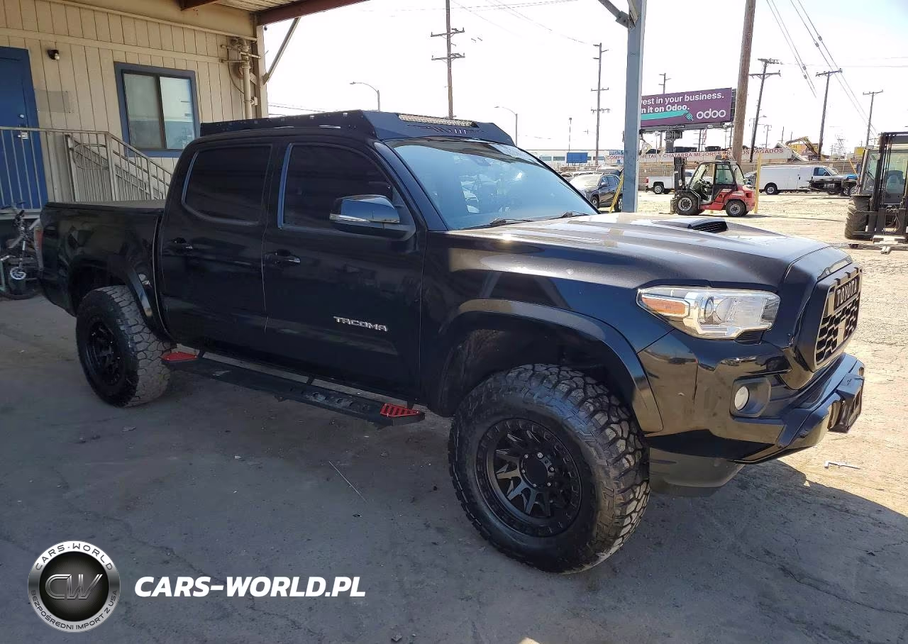 2020 Toyota Tacoma Trd Sport VIN:3TMAZ5CN0LM129405 - 4