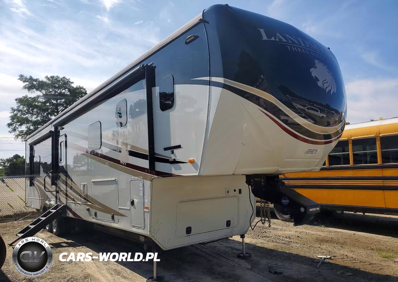 2016 Heartland Landmark Camper – zdjęcie 1 z 10