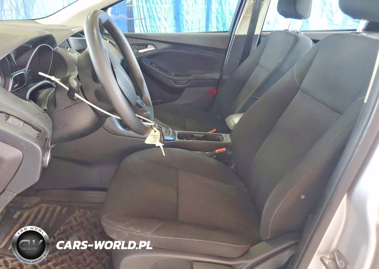 2018 Ford Focus Se VIN:1FADP3F22JL267377 - 7