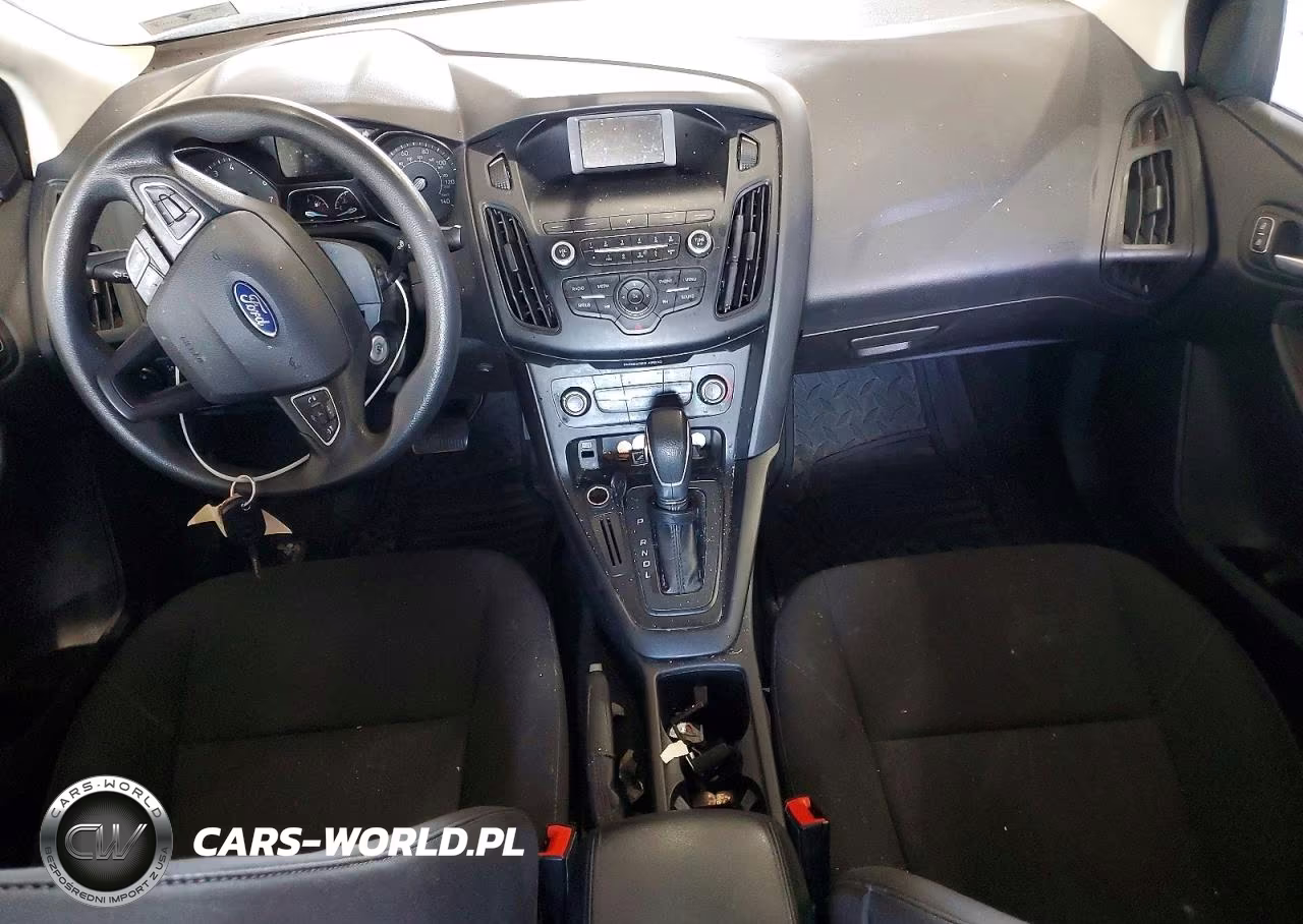2018 Ford Focus Se VIN:1FADP3F22JL267377 - 8