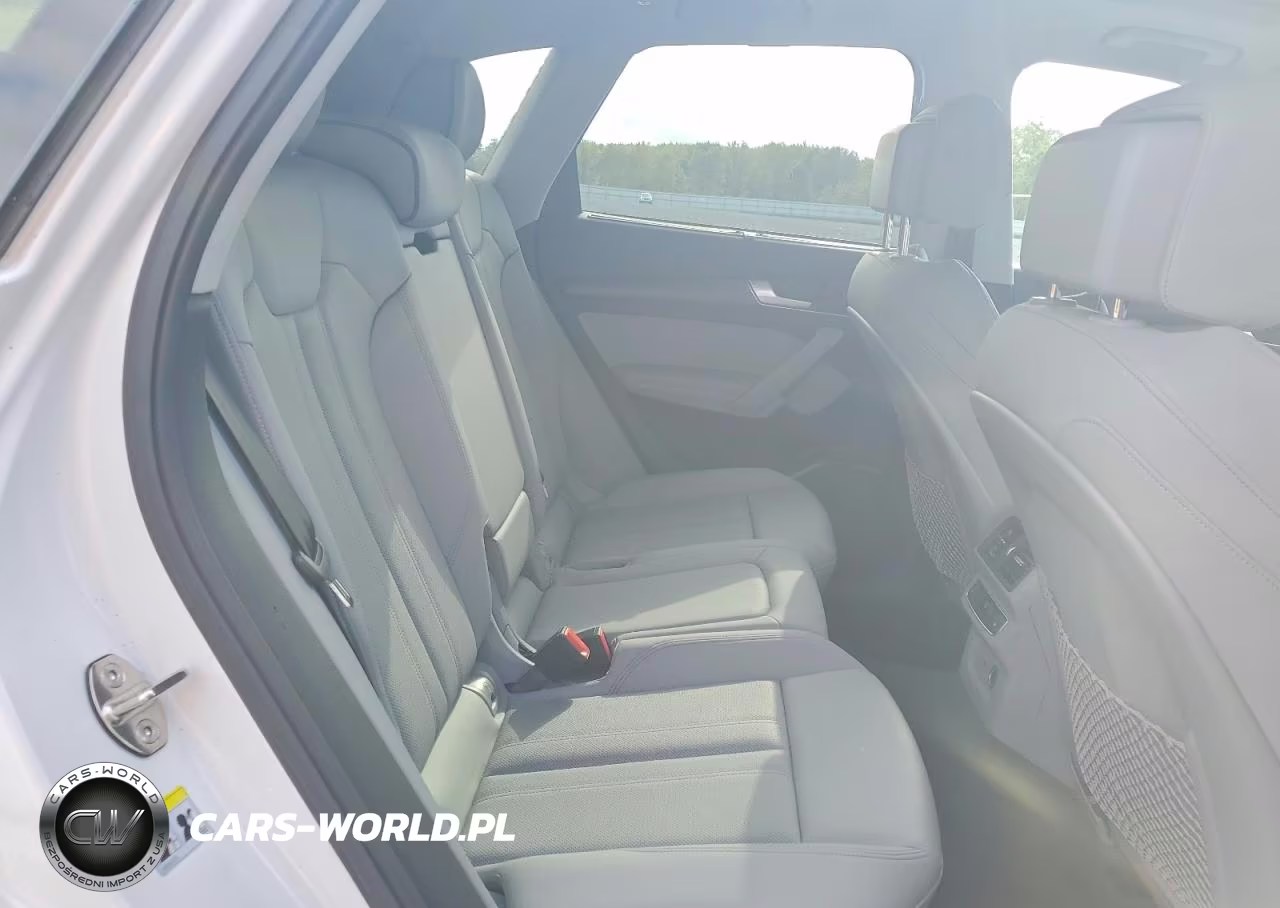 2025 Audi Q5 Prestige VIN:WA1CAAFY5M2056260 - 11