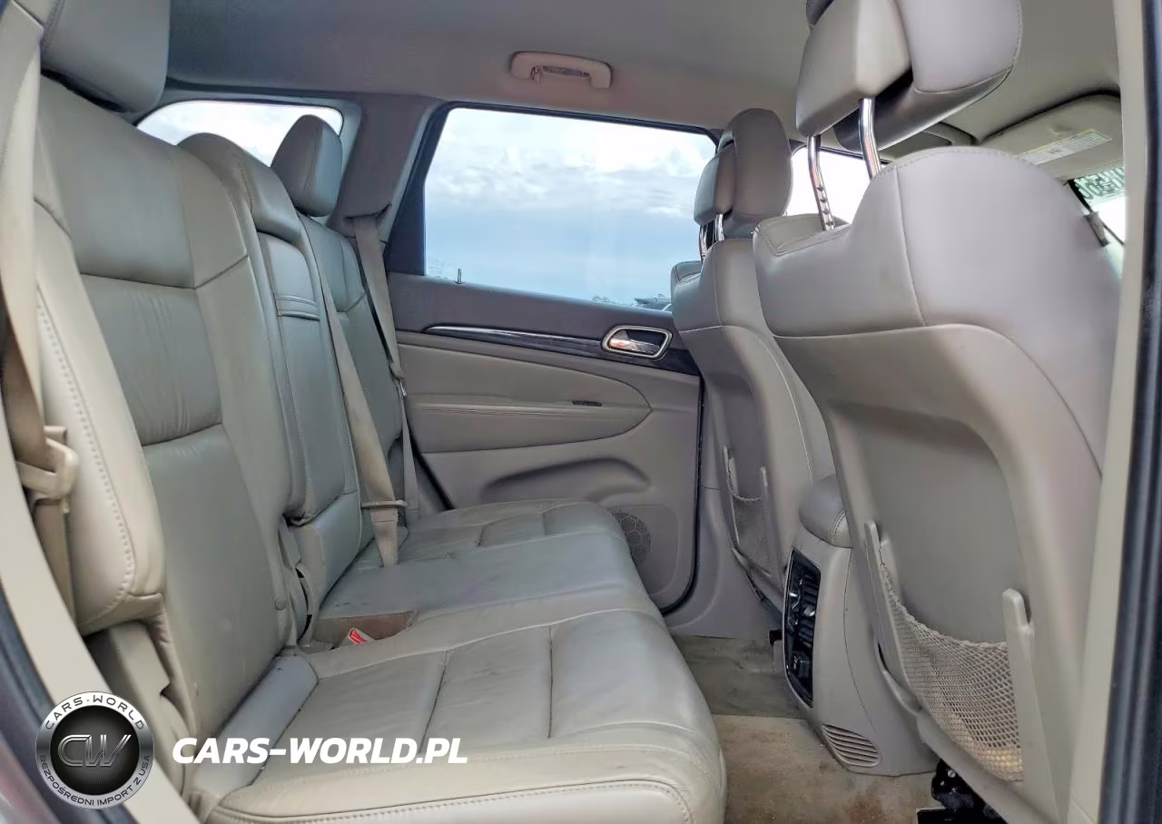 2012 Jeep Grand Cherokee Laredo VIN:1C4RJFAT2CC211316 - 11