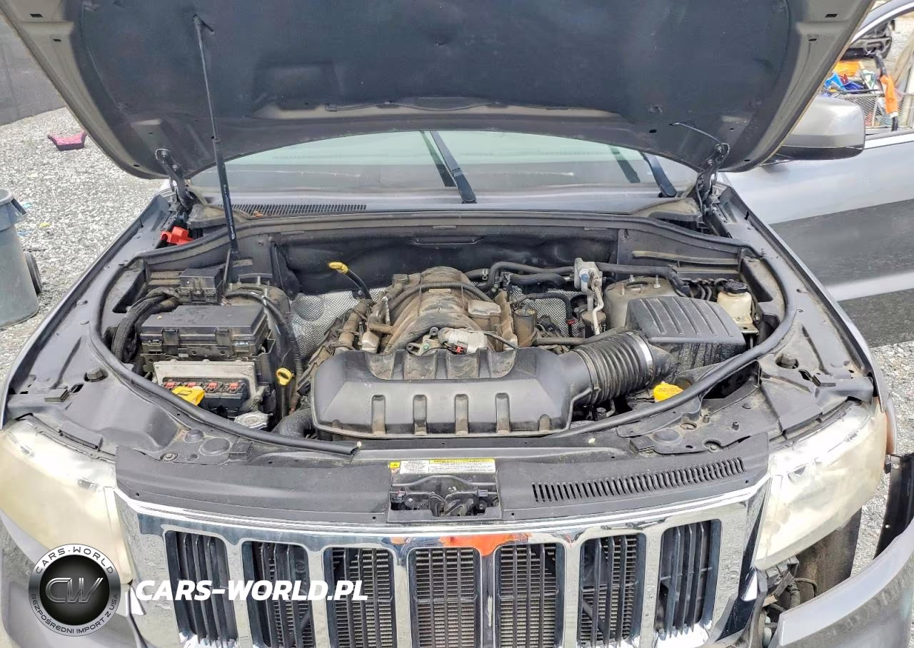 2012 Jeep Grand Cherokee Laredo VIN:1C4RJFAT2CC211316 - 12