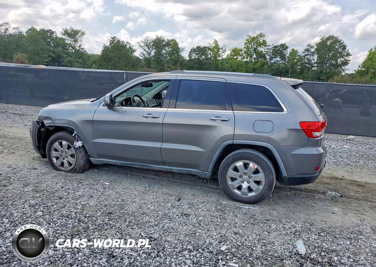 2012 Jeep Grand Cherokee Laredo VIN:1C4RJFAT2CC211316 - 2