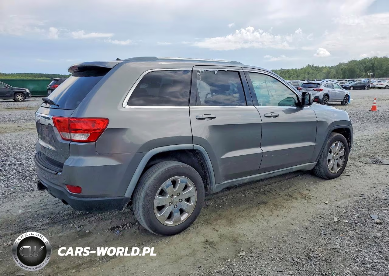 2012 Jeep Grand Cherokee Laredo VIN:1C4RJFAT2CC211316 - 3