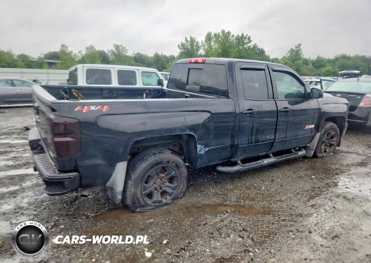 2018 Chevrolet Silverado K1500 Lt VIN:1GCVKREC0JZ111281 - 3