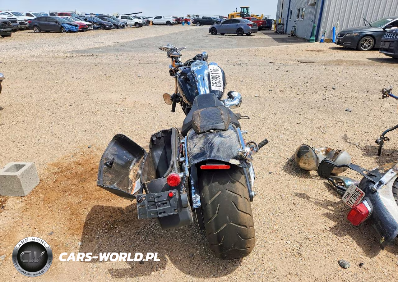 2023 Harley-Davidson Fxbr VIN:1HD1YEZ10PB062727 - 4