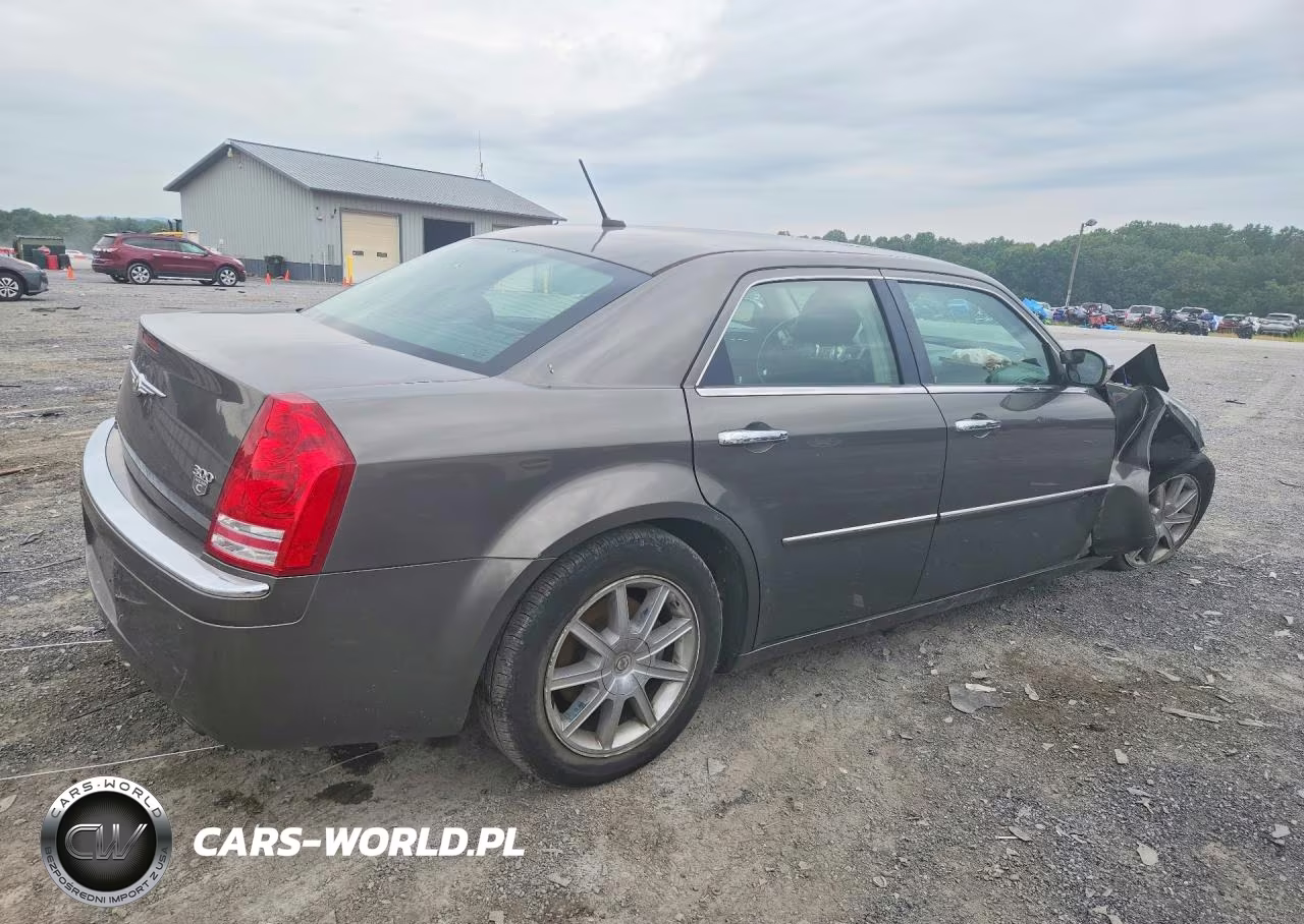 2008 Chrysler 300C VIN:2C3LK63H78H121180 - 3
