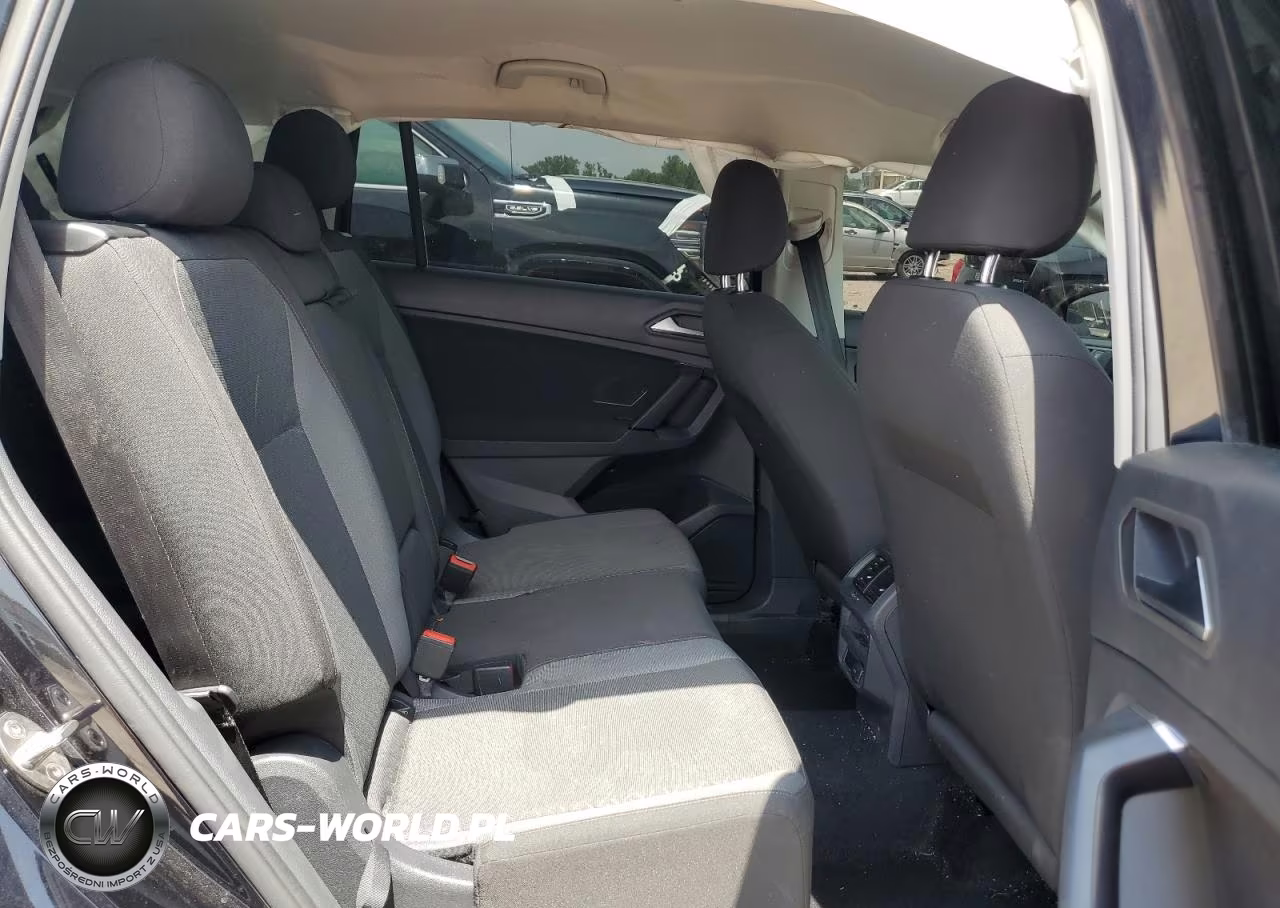 2019 Volkswagen Tiguan S VIN:3VV1B7AX2KM116109 - 11