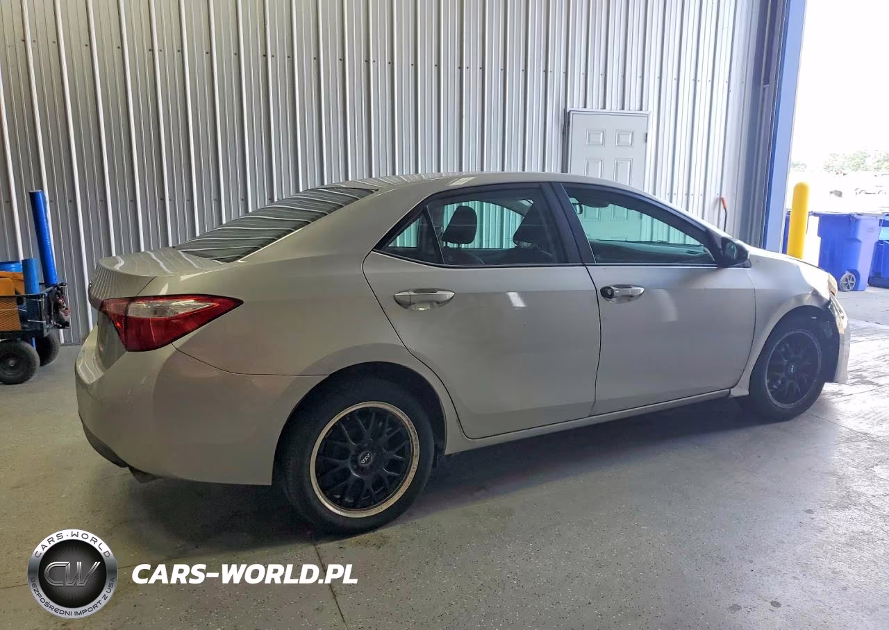 2017 Toyota Corolla L VIN:5YFBURHEXHP722790 - 3