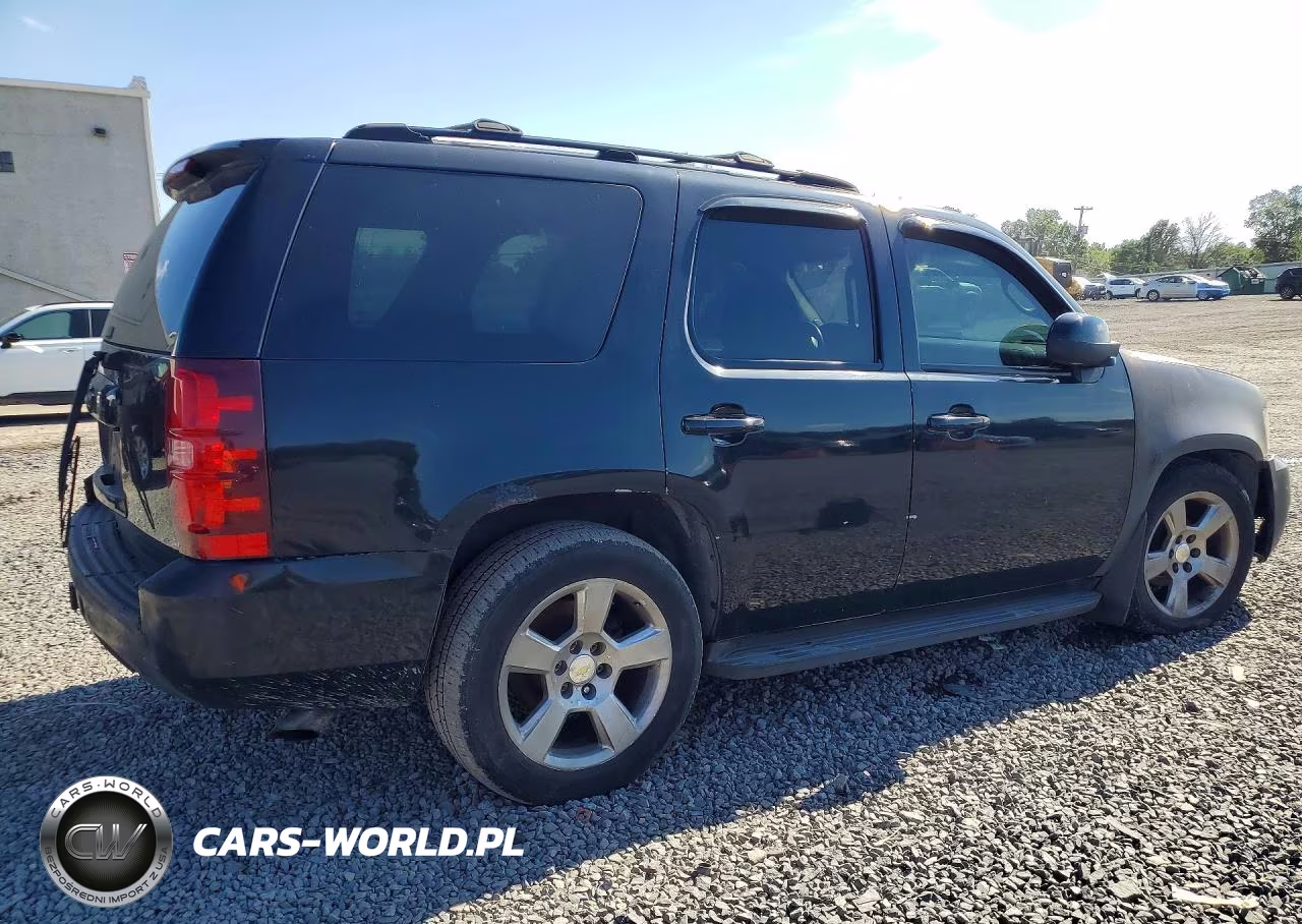 2007 Chevrolet Tahoe K1500 VIN:1GNFK13037J130694 - 3