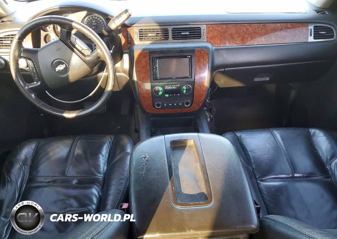 2007 Chevrolet Tahoe K1500 VIN:1GNFK13037J130694 - 8