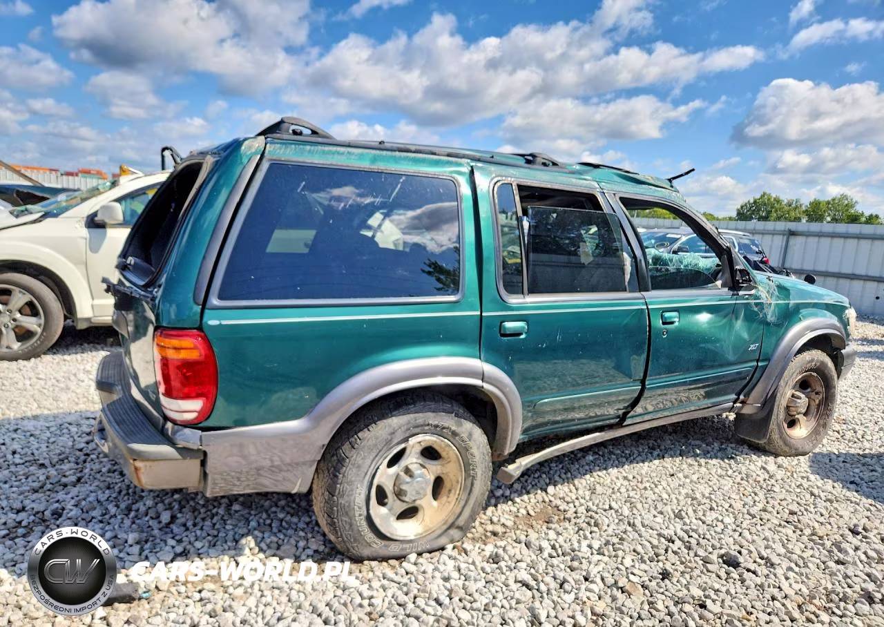 2001 Ford Explorer Xlt VIN:1FMZU73E11ZA66688 - 3