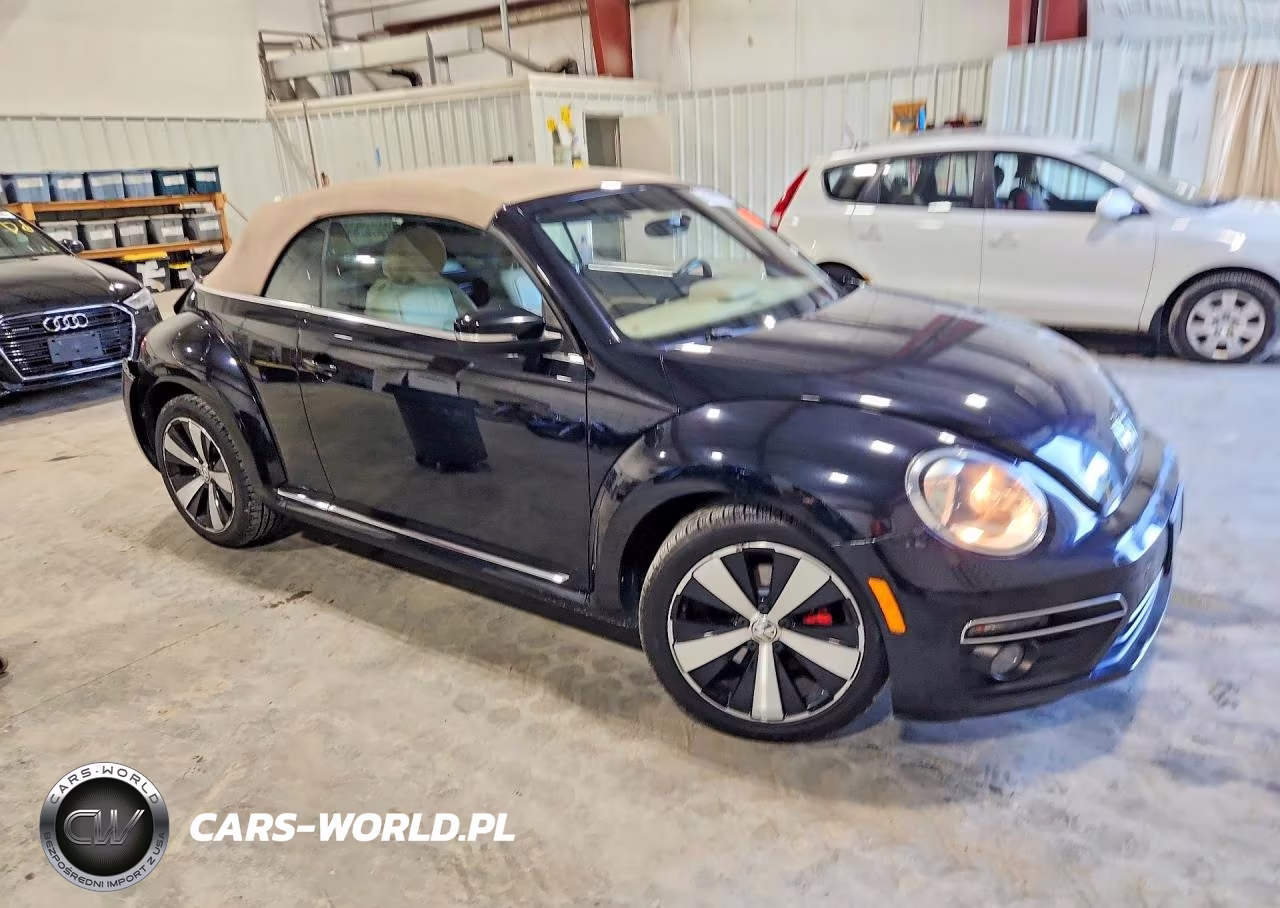 2013 Volkswagen Beetle Turbo VIN:3VW7T7AT5DM821277 - 4