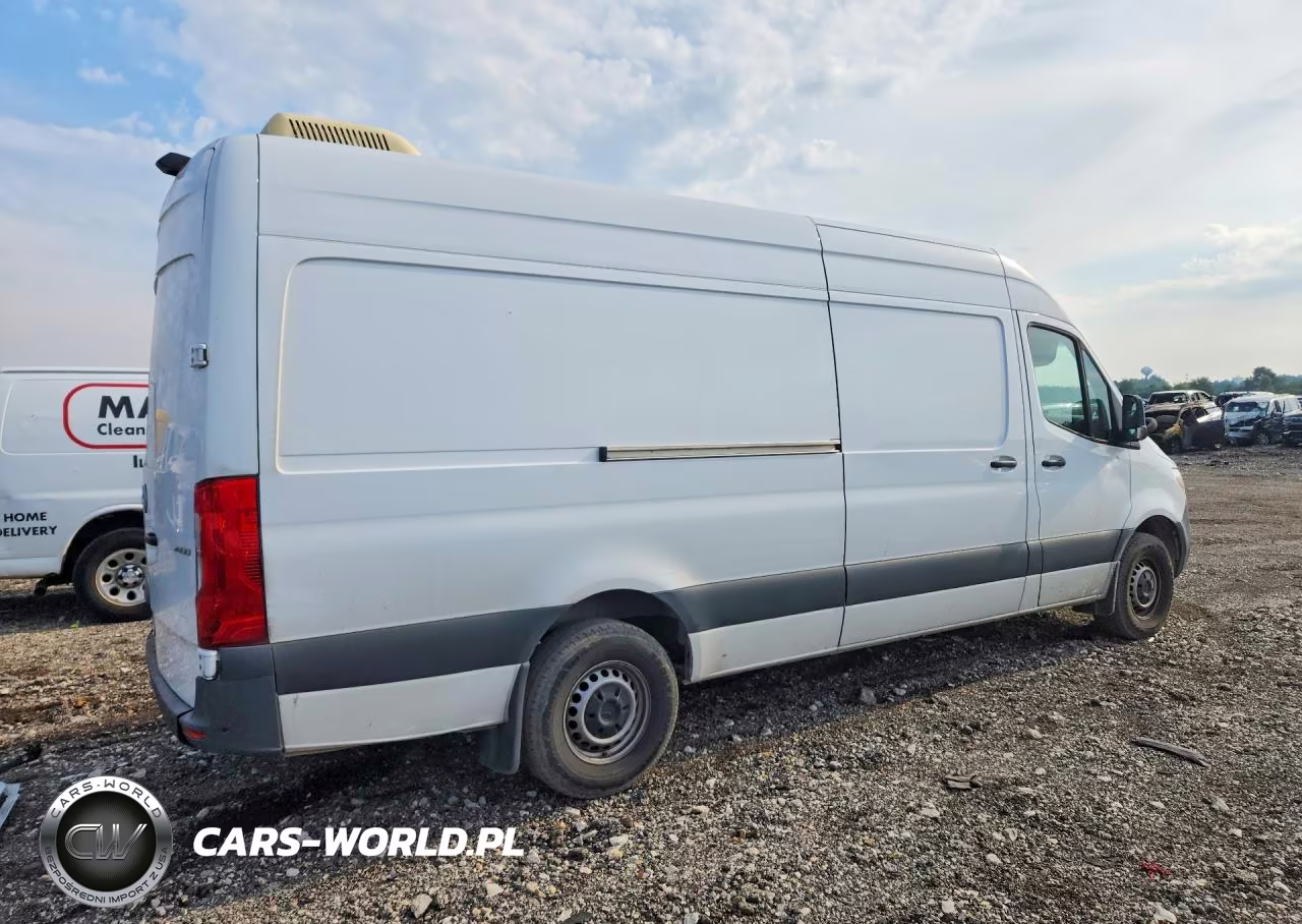 2023 Mercedes-Benz Sprinter 2500 VIN:W1Y4KCHY4PT139088 - 3
