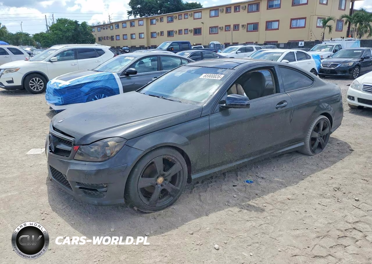 2013 Mercedes-Benz C 250 – zdjęcie 1 z 12
