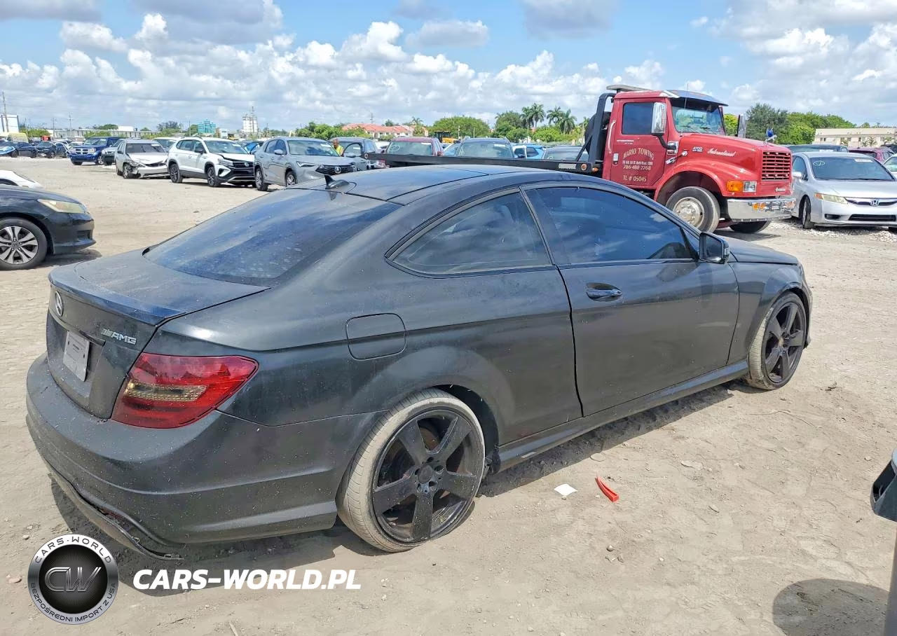 2013 Mercedes-Benz C 250 VIN:WDDGJ4HBXDG005282 - 3