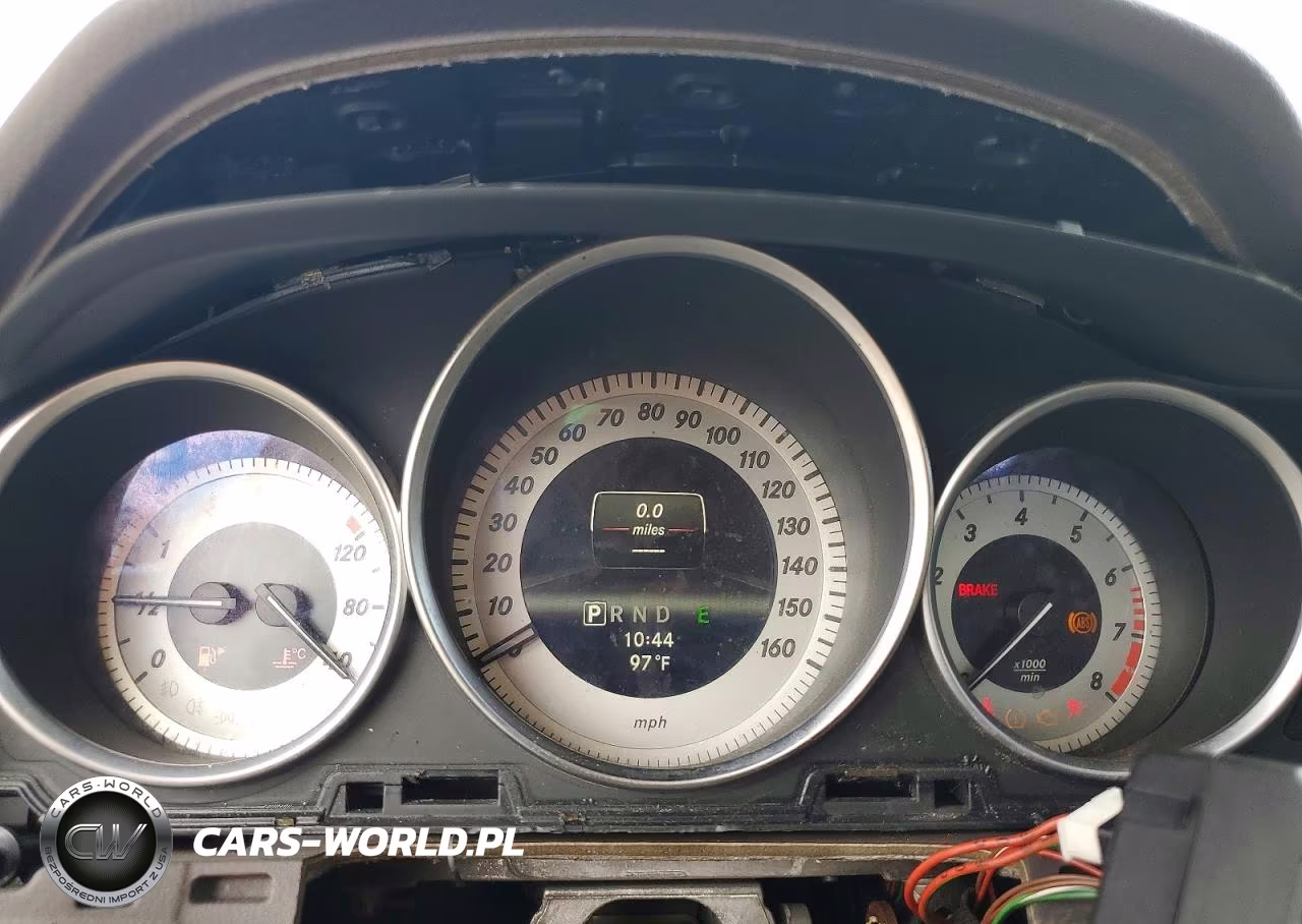 2013 Mercedes-Benz C 250 VIN:WDDGJ4HBXDG005282 - 9