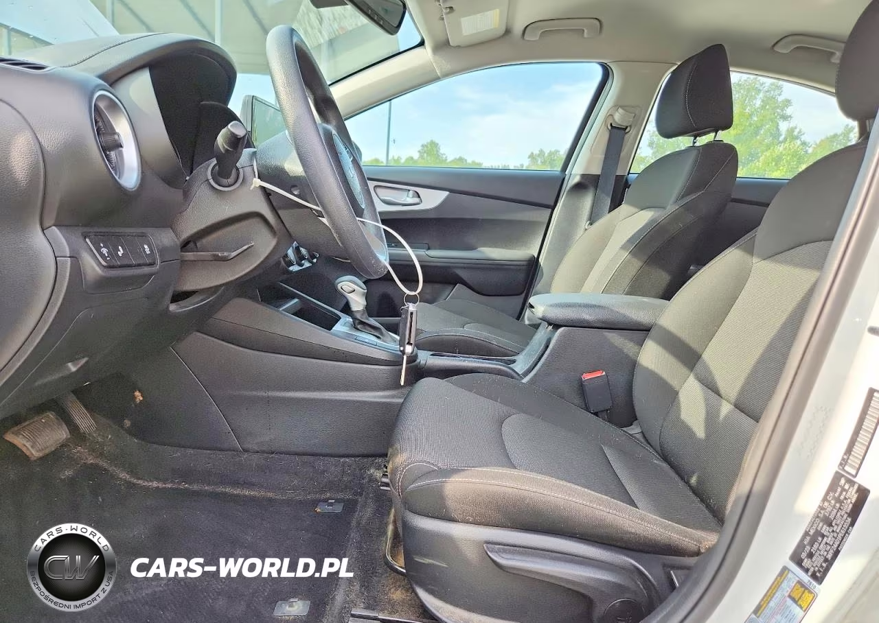 2023 Kia Forte Lxs VIN:3KPF24AD1PE613534 - 7