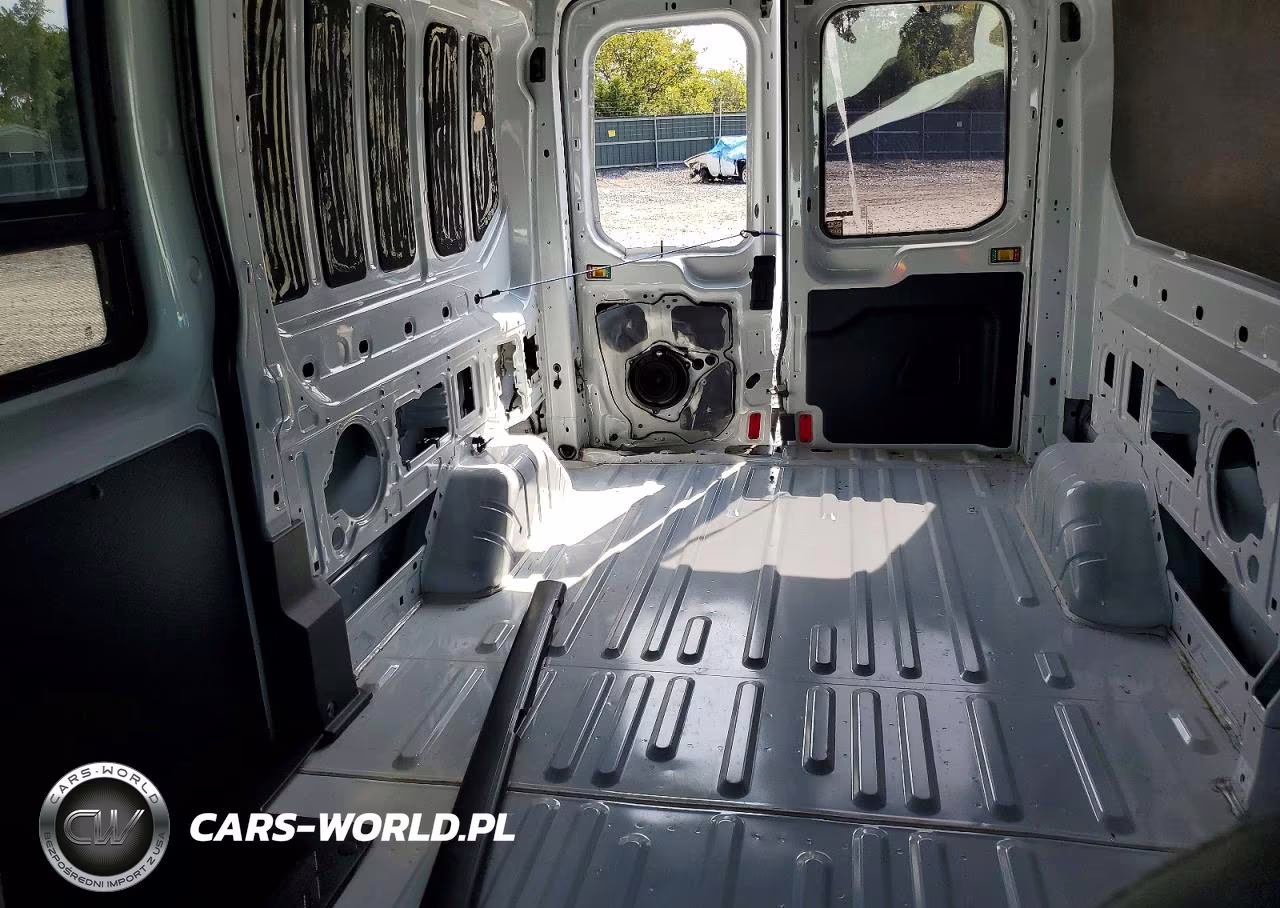 2018 Ford Transit T-150 VIN:1FTYE2CM3JKB40905 - 10