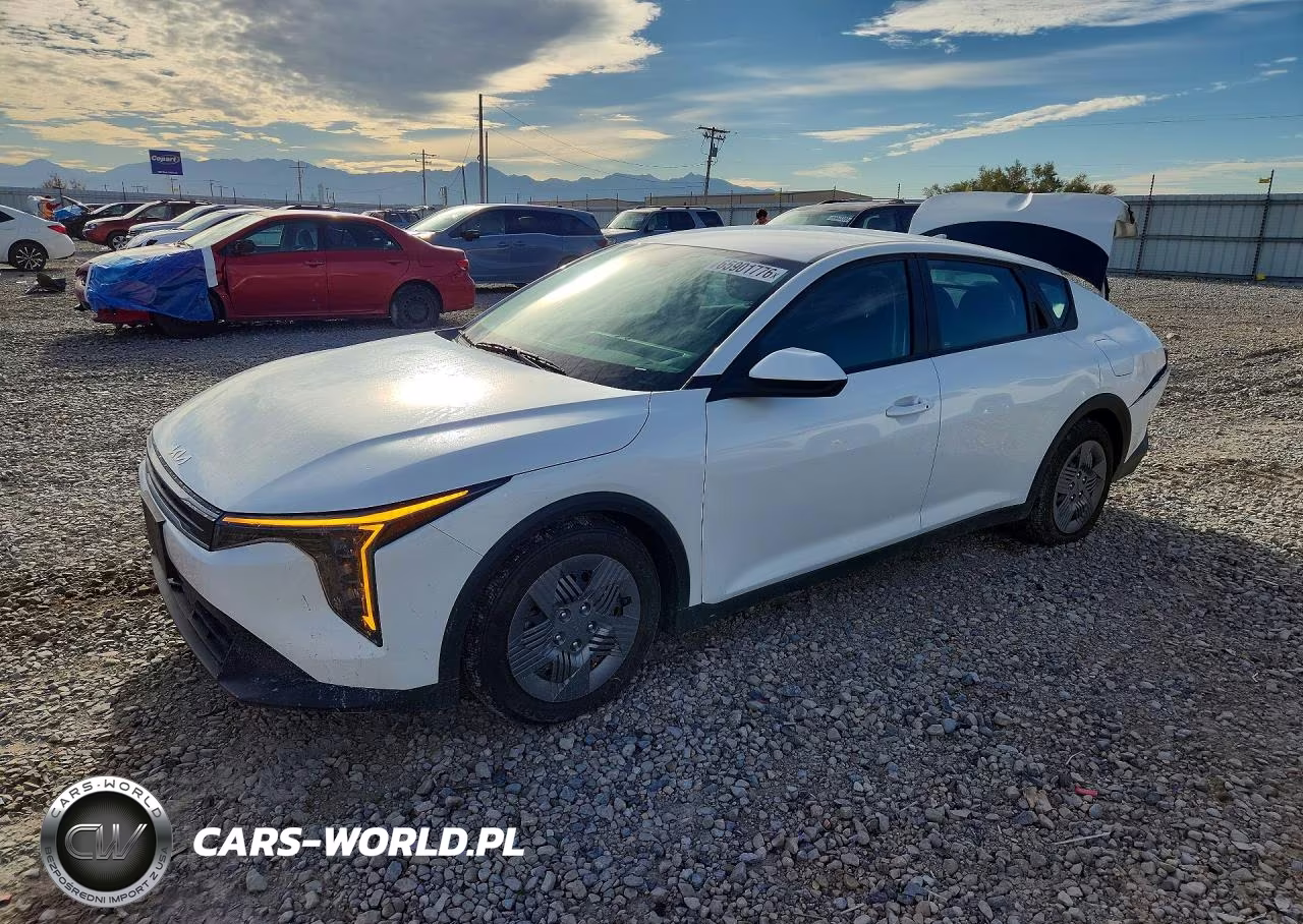 2025 Kia K4 Lx VIN:3KPFT4DE2SE004513 - 1