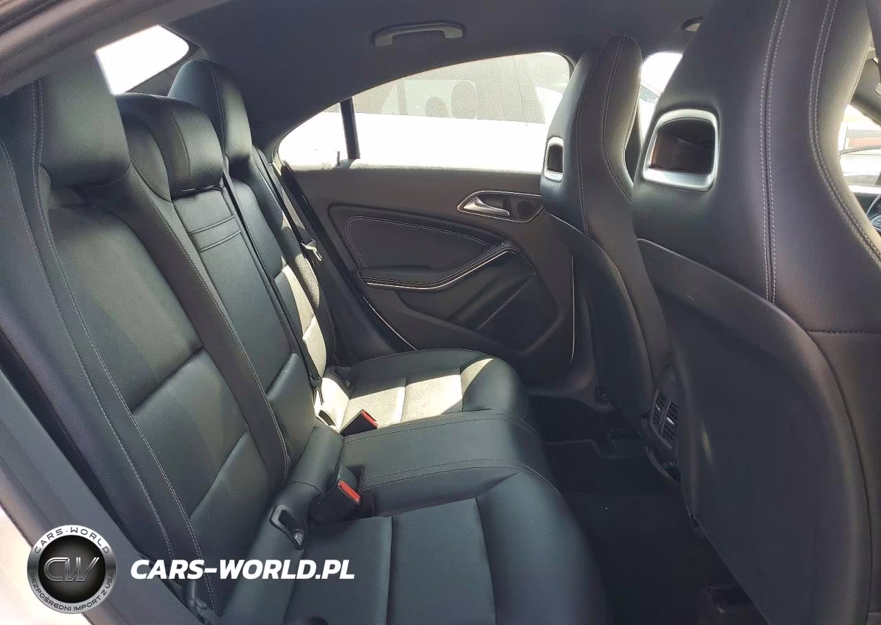 2019 Mercedes-Benz Cla 250 VIN:WDDSJ4EBXKN738410 - 10