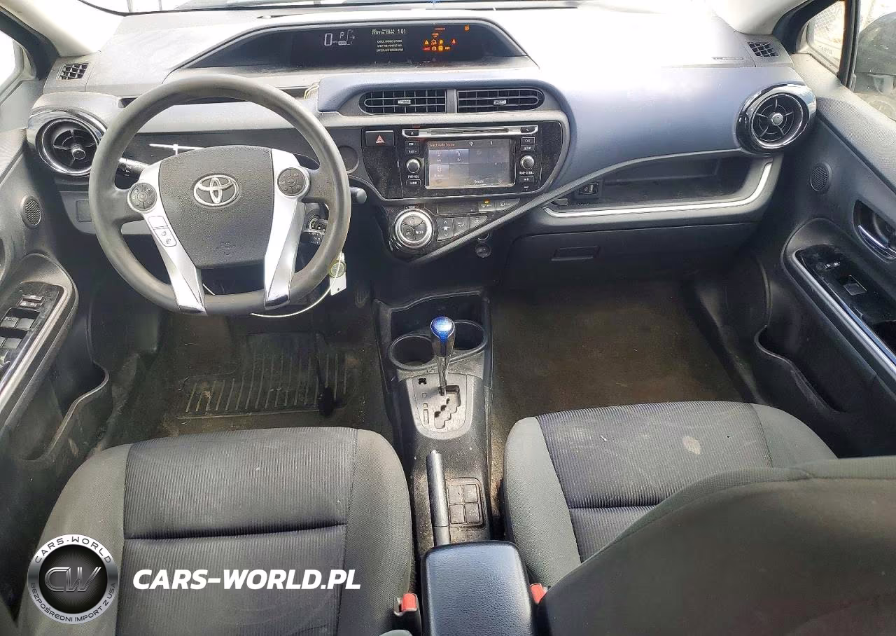 2016 Toyota Prius C Two VIN:JTDKDTB31G1124708 - 8