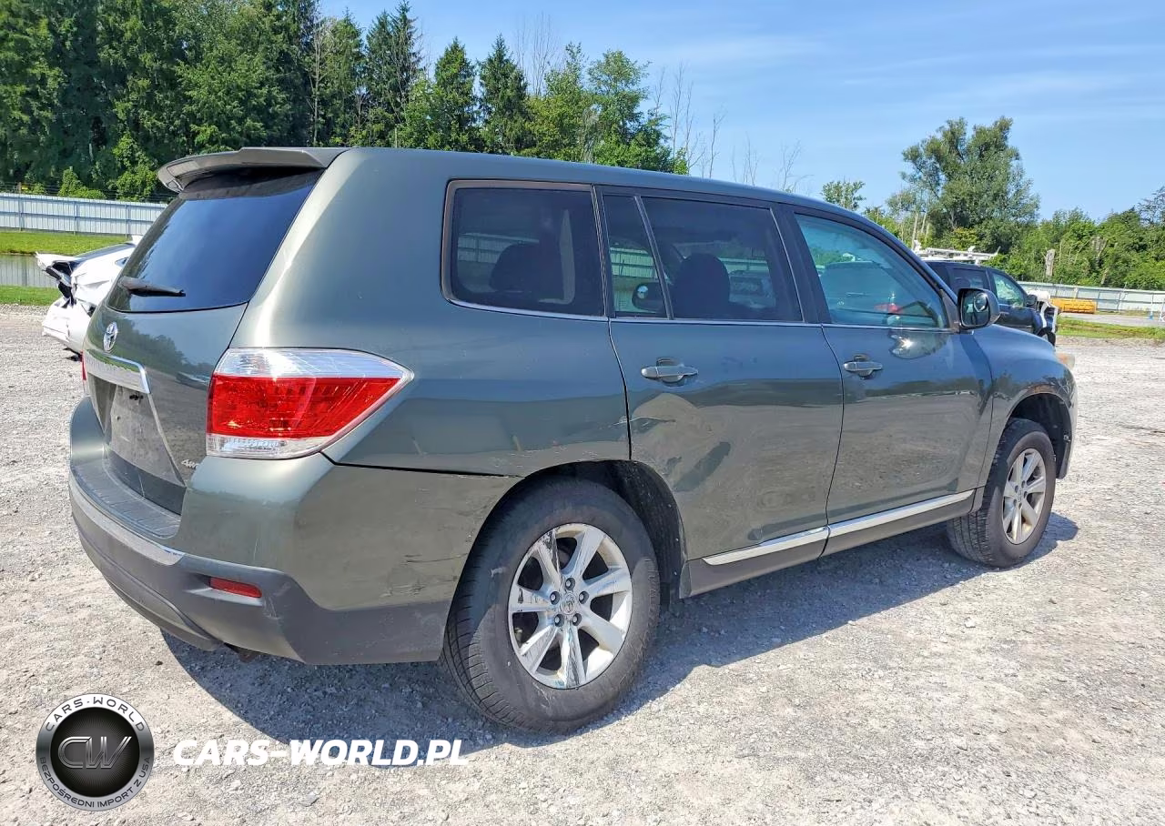 2013 Toyota Highlander Base VIN:5TDBK3EH3DS193301 - 3