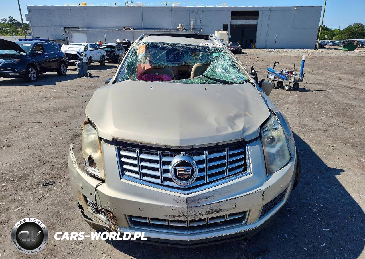 2015 Cadillac Srx Luxury Collection VIN:3GYFNBE31FS641812 - 5