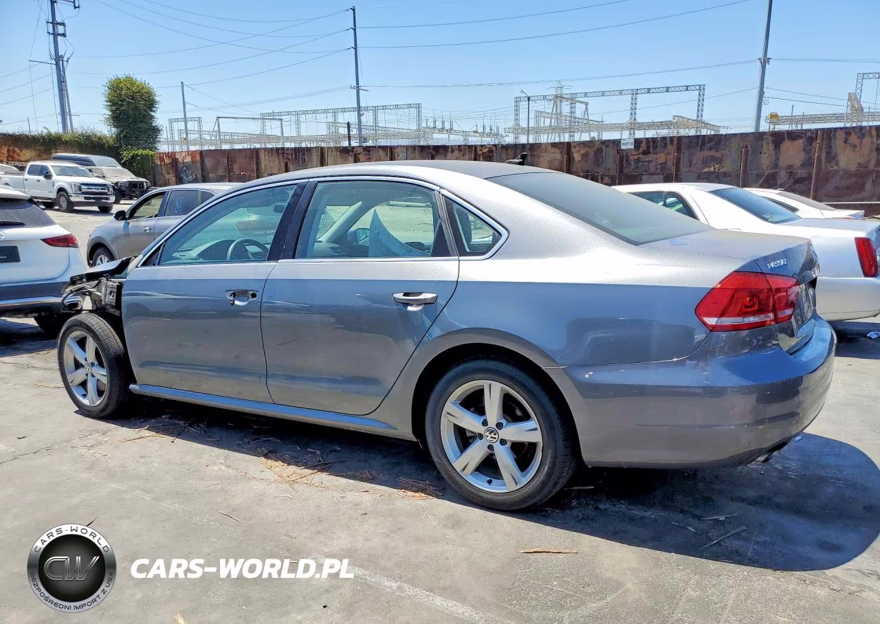 2015 Volkswagen Passat S VIN:1VWAT7A33FC113412 - 2