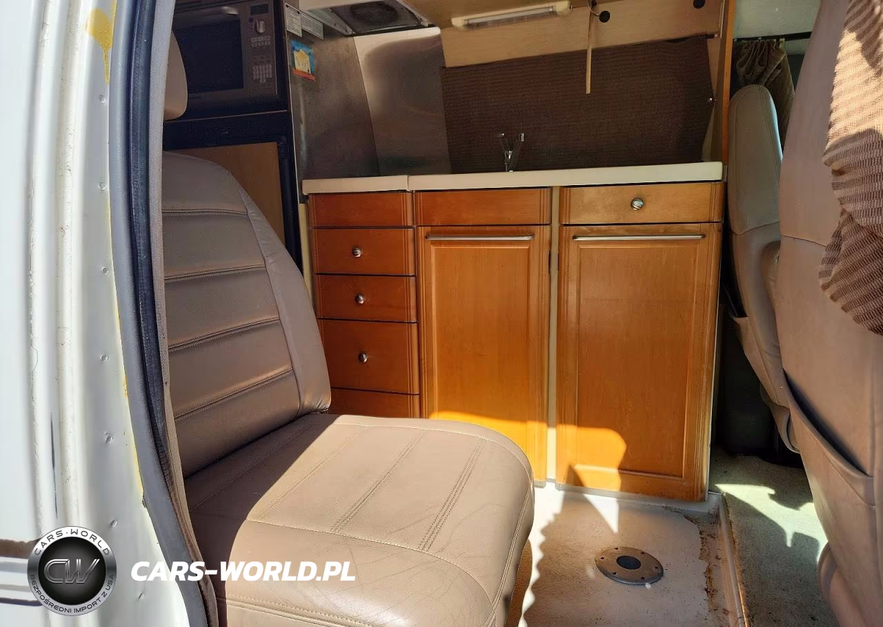 2004 Chevrolet Express G3500 VIN:1GCHG39U241242293 - 11