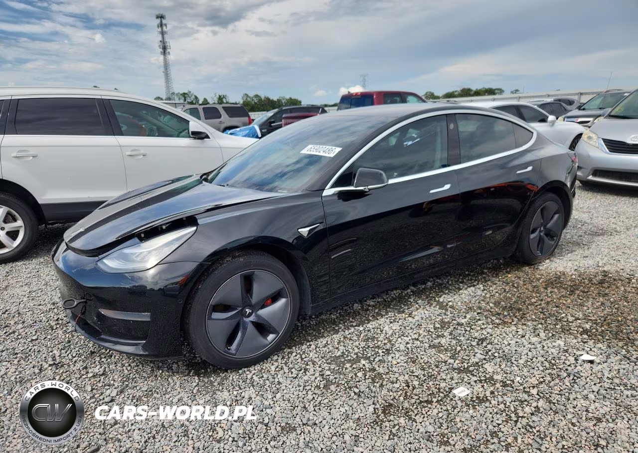 2020 Tesla Model 3 – zdjęcie 1 z 12